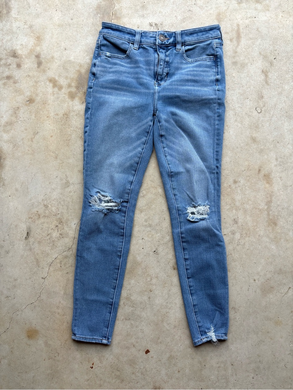 American Eagle Outfitter “The Dream Jeans” Hi-rise Distressed Jegging
